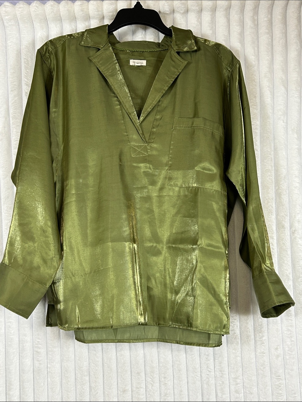 PILCRO for Anthropologie long sleeve green  “Shine “ Blouse size large READ